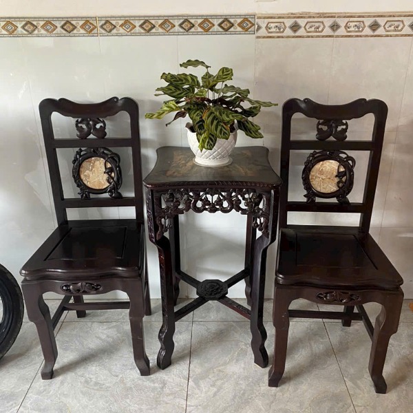 Bộ bàn ghế gỗ cổ điển chạm khắc tinh xảo, sang trọng, bền đẹp cho phòng khách