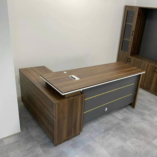 Bàn giám đốc cao cấp gỗ công nghiệp chữ L màu nâu ghi hiện đại